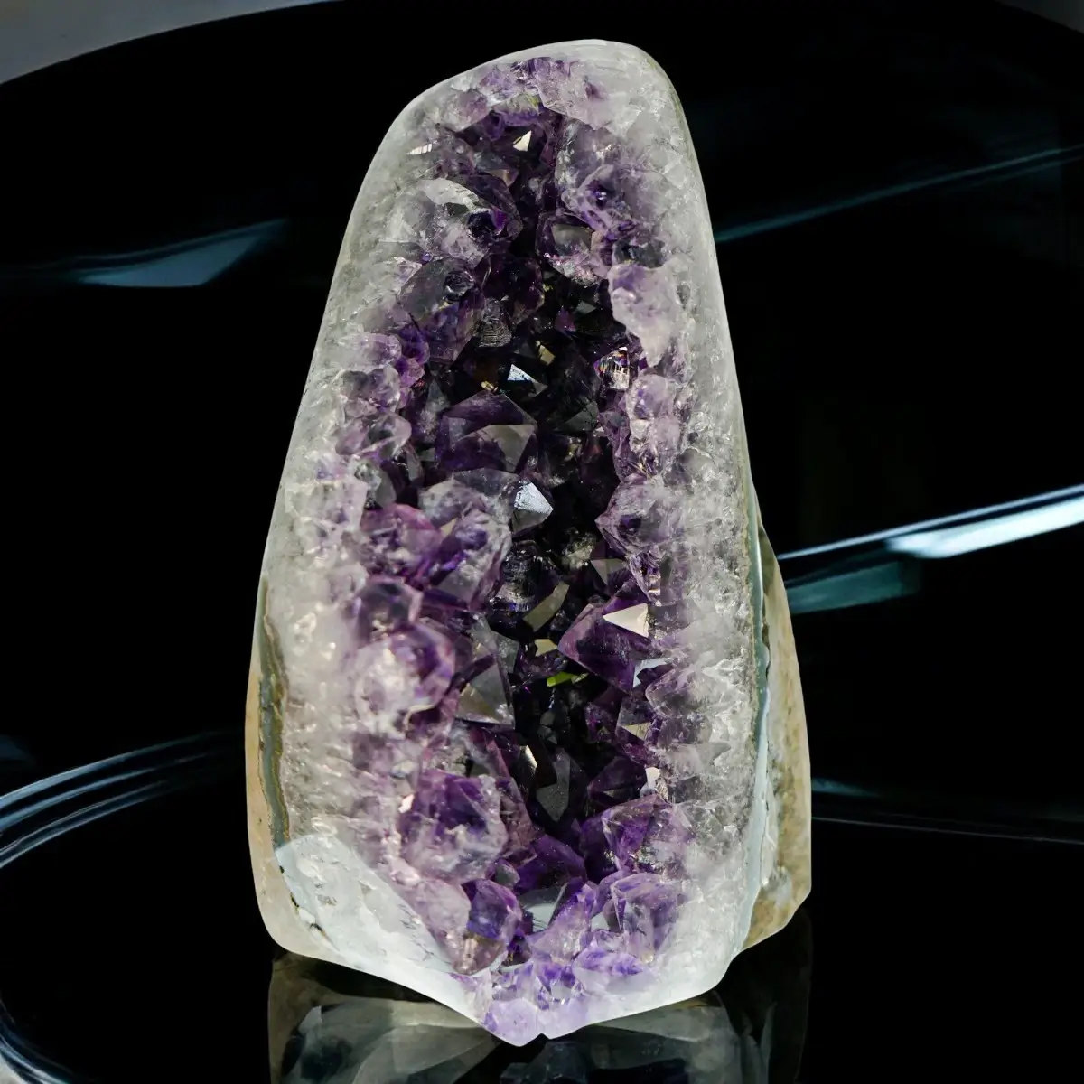 Amethyst Geode AAA Quality – 1020g - Image 6