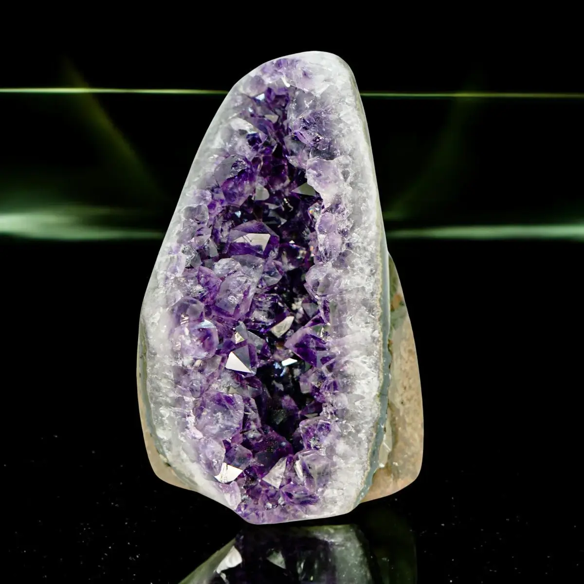 Amethyst Geode AAA Quality – 1020g