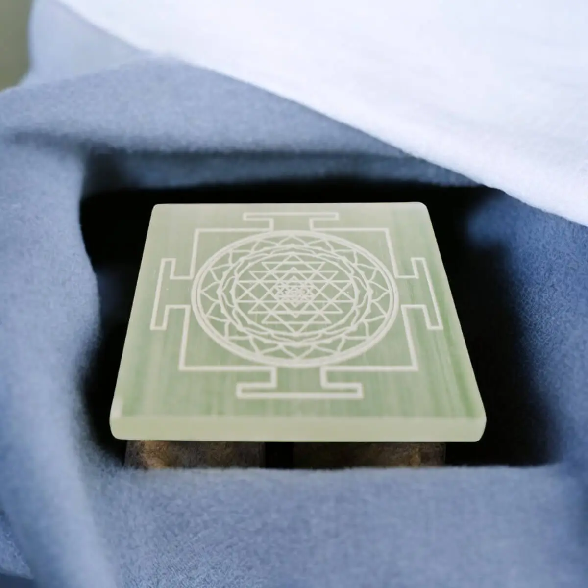 Shri Yantra Selenite Plate AAA Quality - Image 6